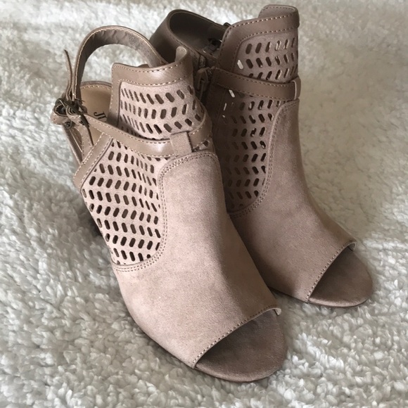 JustFab Shoes - Blush heels by JustFab